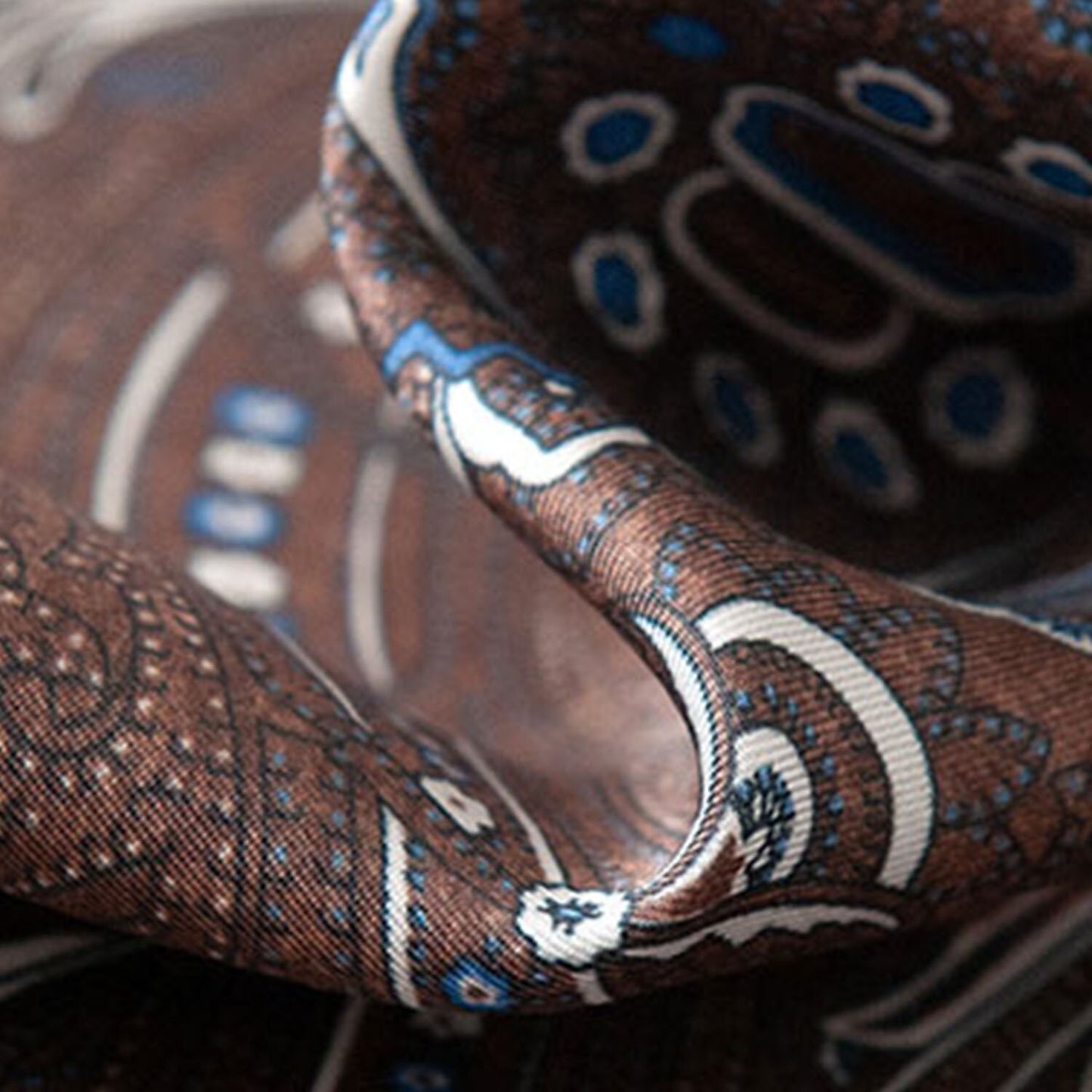 100% Silk Cashew Pattern Square Scarf - oukumen