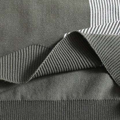 Refined Half-Zip Polo Shirt with Pinstripe Contrast Panels - oukumen